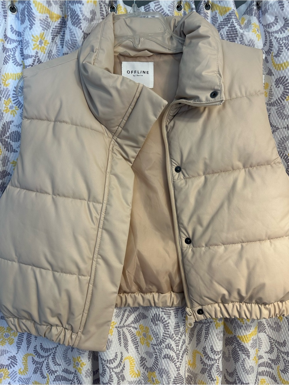 aerie Neutral Tan Quilted Puffer Vest